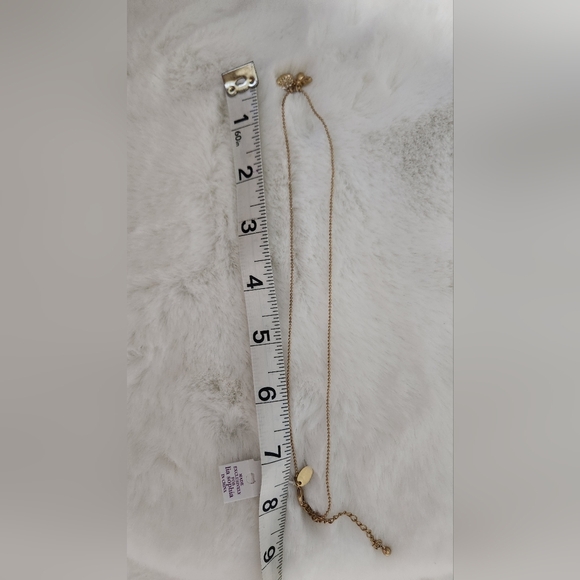 NWT Lia Sophia Gold Bee & Flower Necklace - Picture 3 of 5